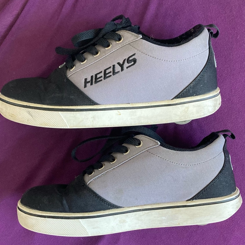 Heelys Black and Gray Shoes